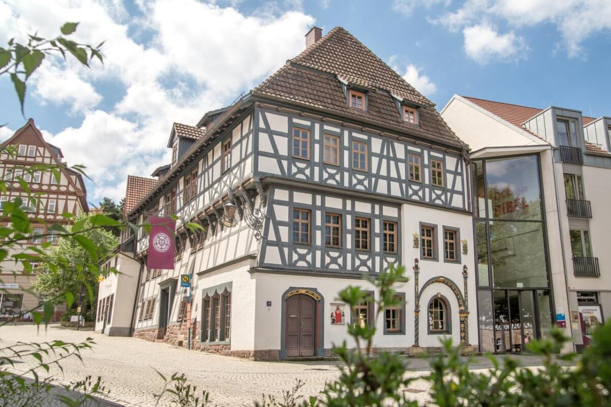 Die Au?enansicht des Lutherhauses in Eisenach.